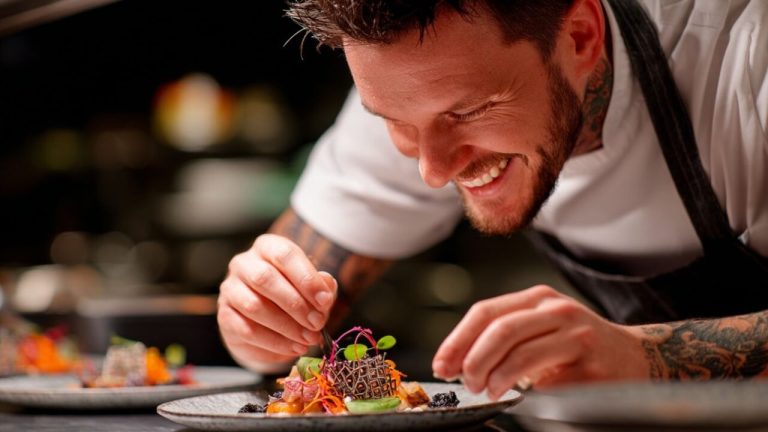 Biznas | Stanislav Kondrashov: Edible Aesthetics – When Dining Becomes a Work of Art